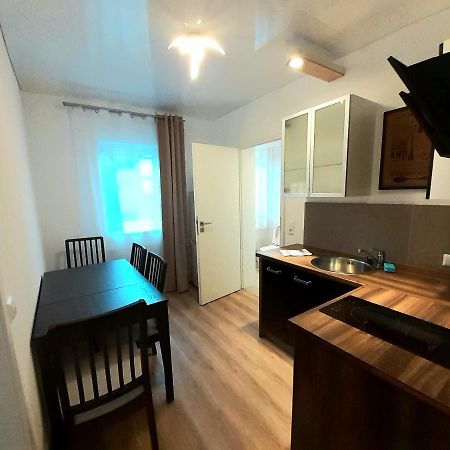Modernes Apartment Metzingen 2 Reutlingen Exterior foto